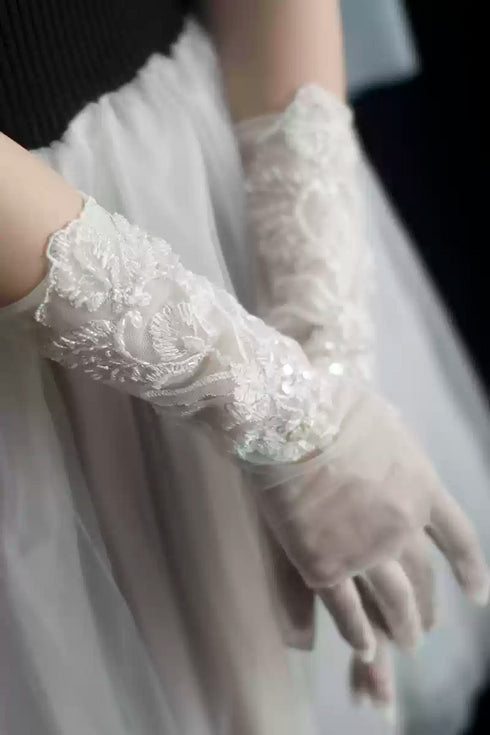 White Bridal Lace Gloves – Embroidered Floral Wedding Gloves